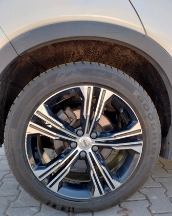 Volvo XC 40 cena 115700 przebieg: 71000, rok produkcji 2019 z Frampol małe 352